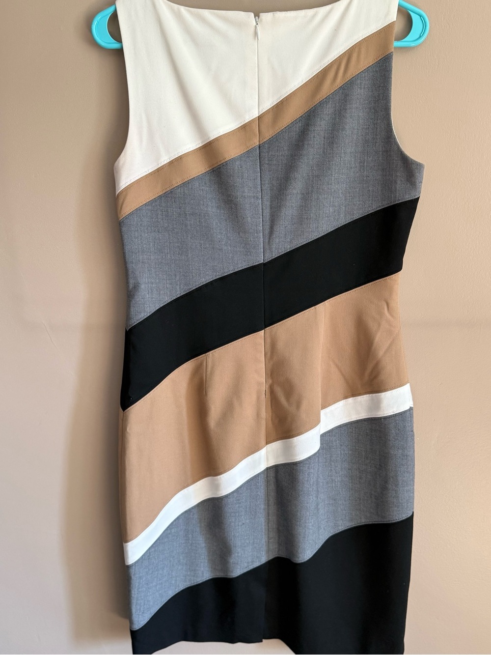 WHBM Sleeveless Colorblock Sheath Dress in Black, Gray, Tan & White